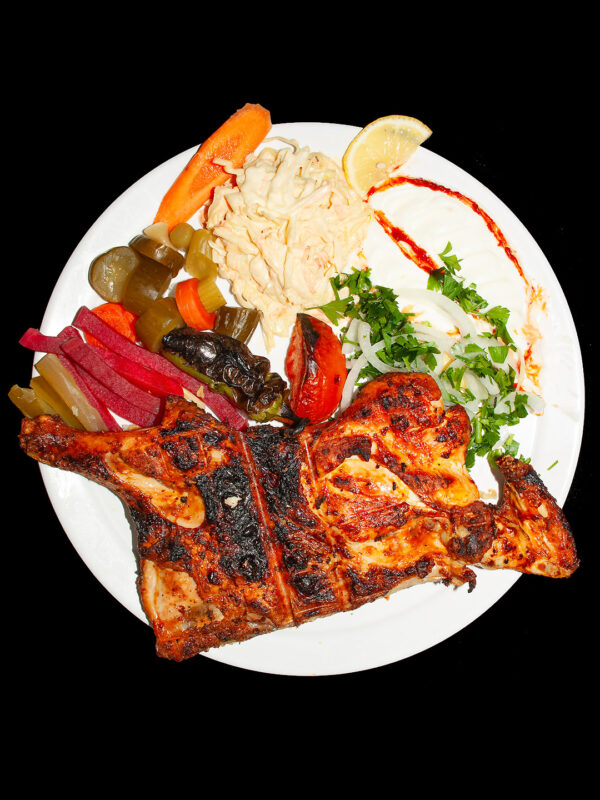 Halbes Hähnchen gegrillt mit Beilage