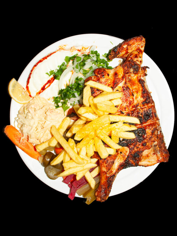 14_pommes Halbes Hähnchen gegrillt mit Beilage